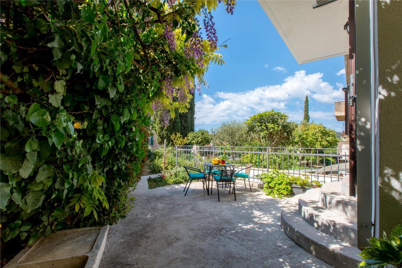 Apartment Nives In The City Center - Free Parking Split Exterior foto