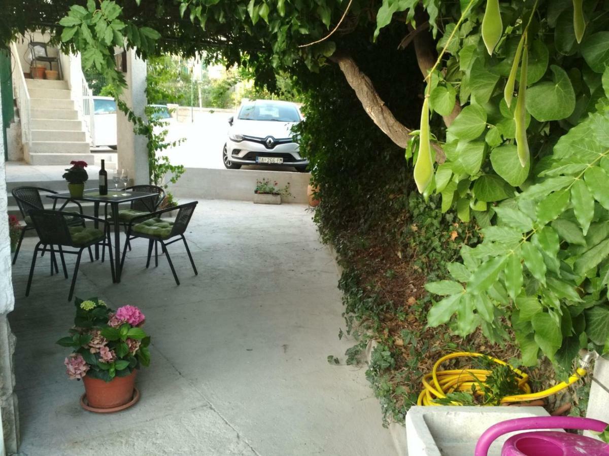 Apartment Nives In The City Center - Free Parking Split Exterior foto
