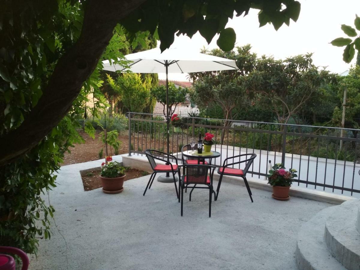 Apartment Nives In The City Center - Free Parking Split Exterior foto