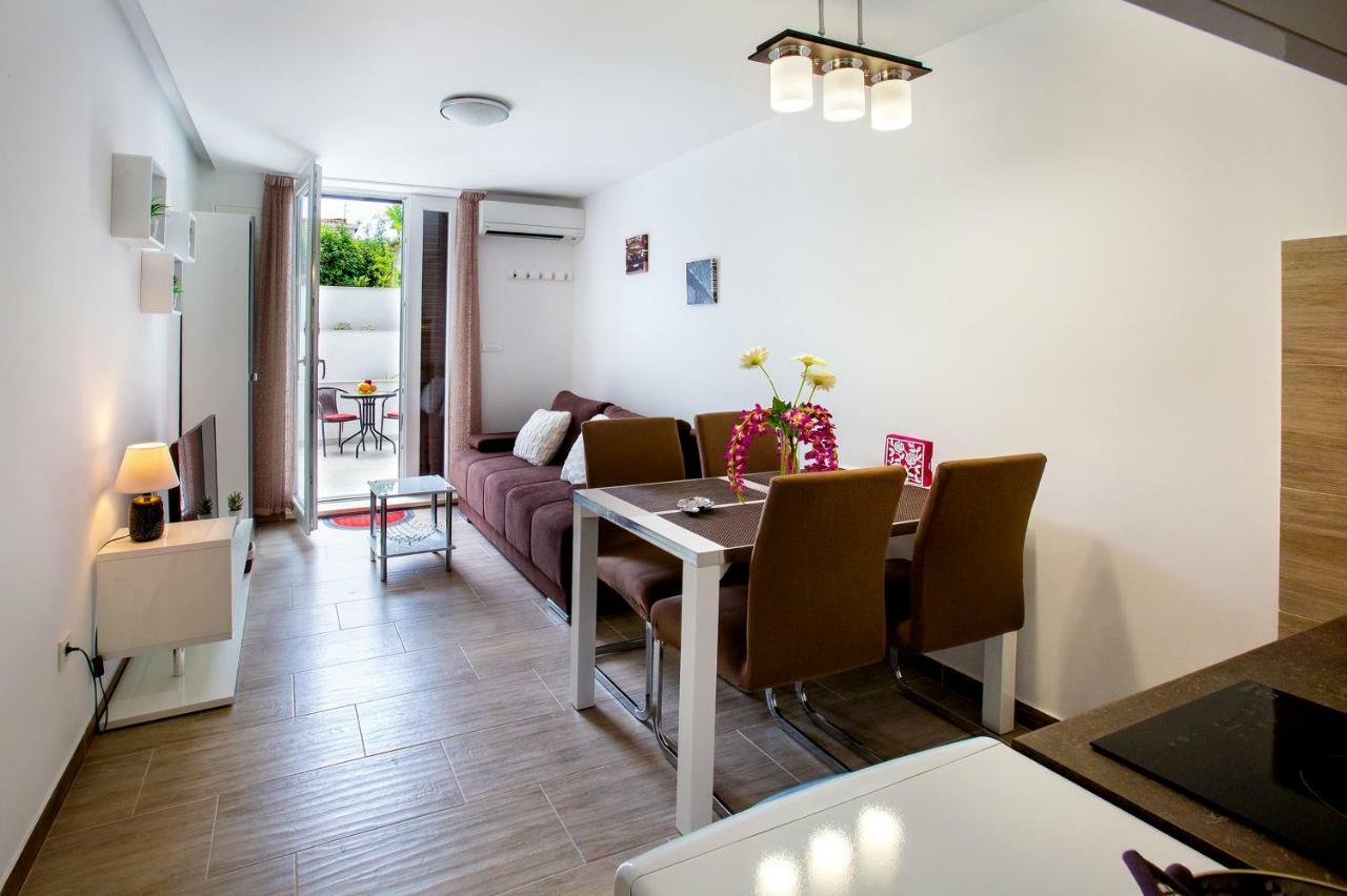 Apartment Nives In The City Center - Free Parking Split Exterior foto